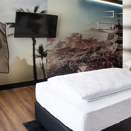 Mer Hotel By Wmm Hotels แมร์เซอบวร์ก ภายนอก รูปภาพ