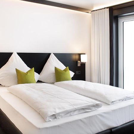 Mer Hotel By Wmm Hotels แมร์เซอบวร์ก ภายนอก รูปภาพ
