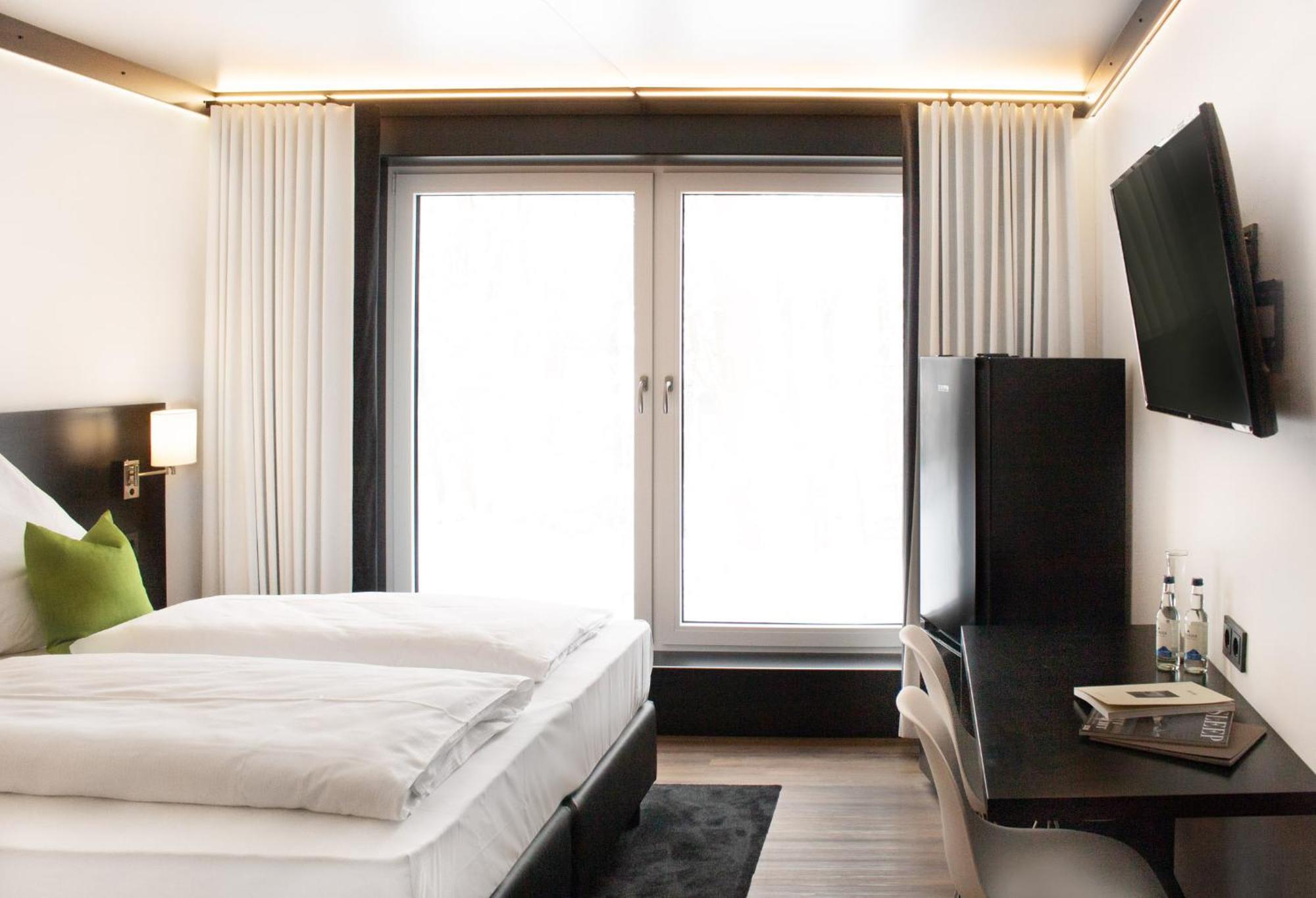 Mer Hotel By Wmm Hotels แมร์เซอบวร์ก ภายนอก รูปภาพ